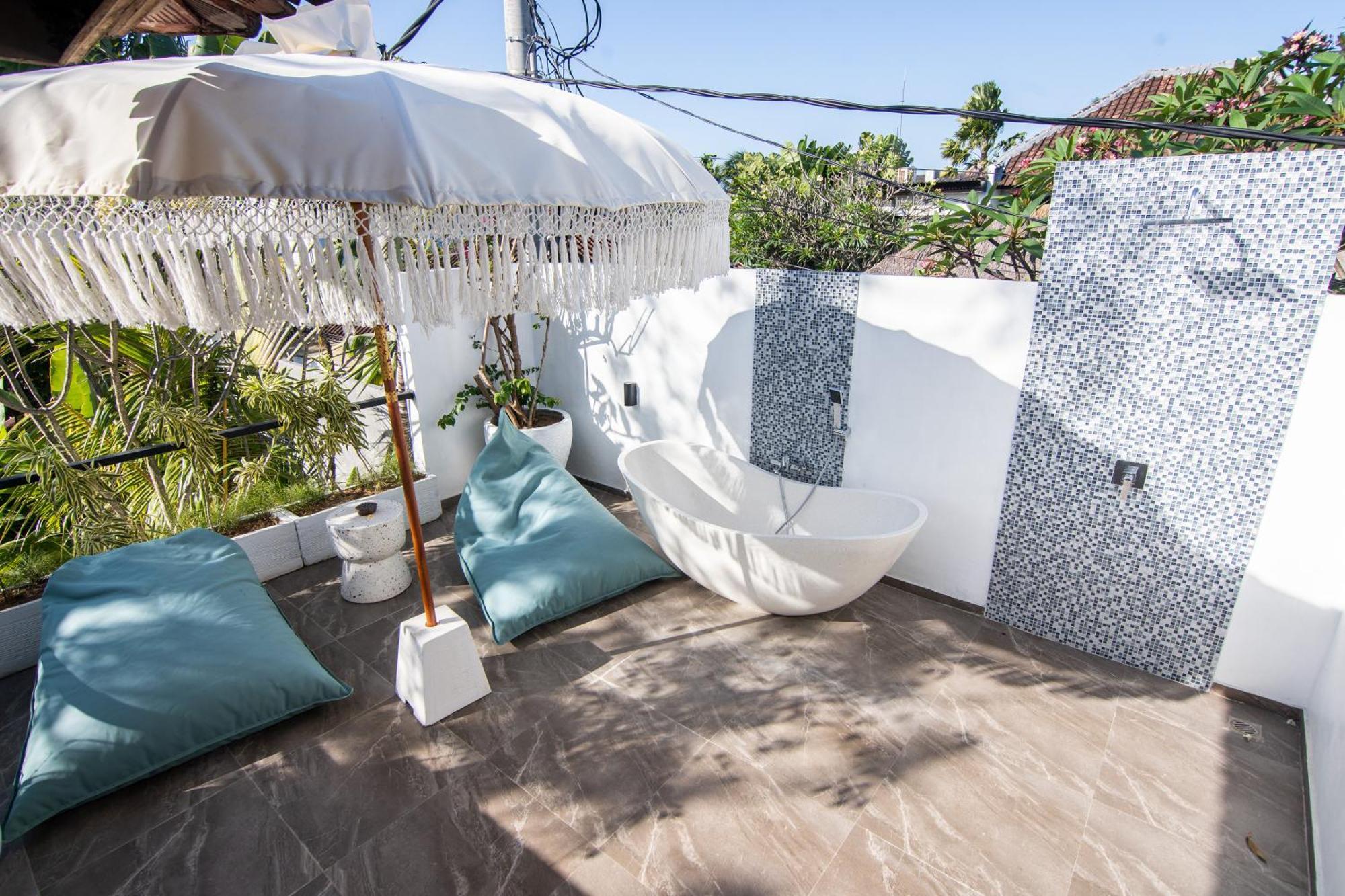 Loba Seminyak (Bali)
