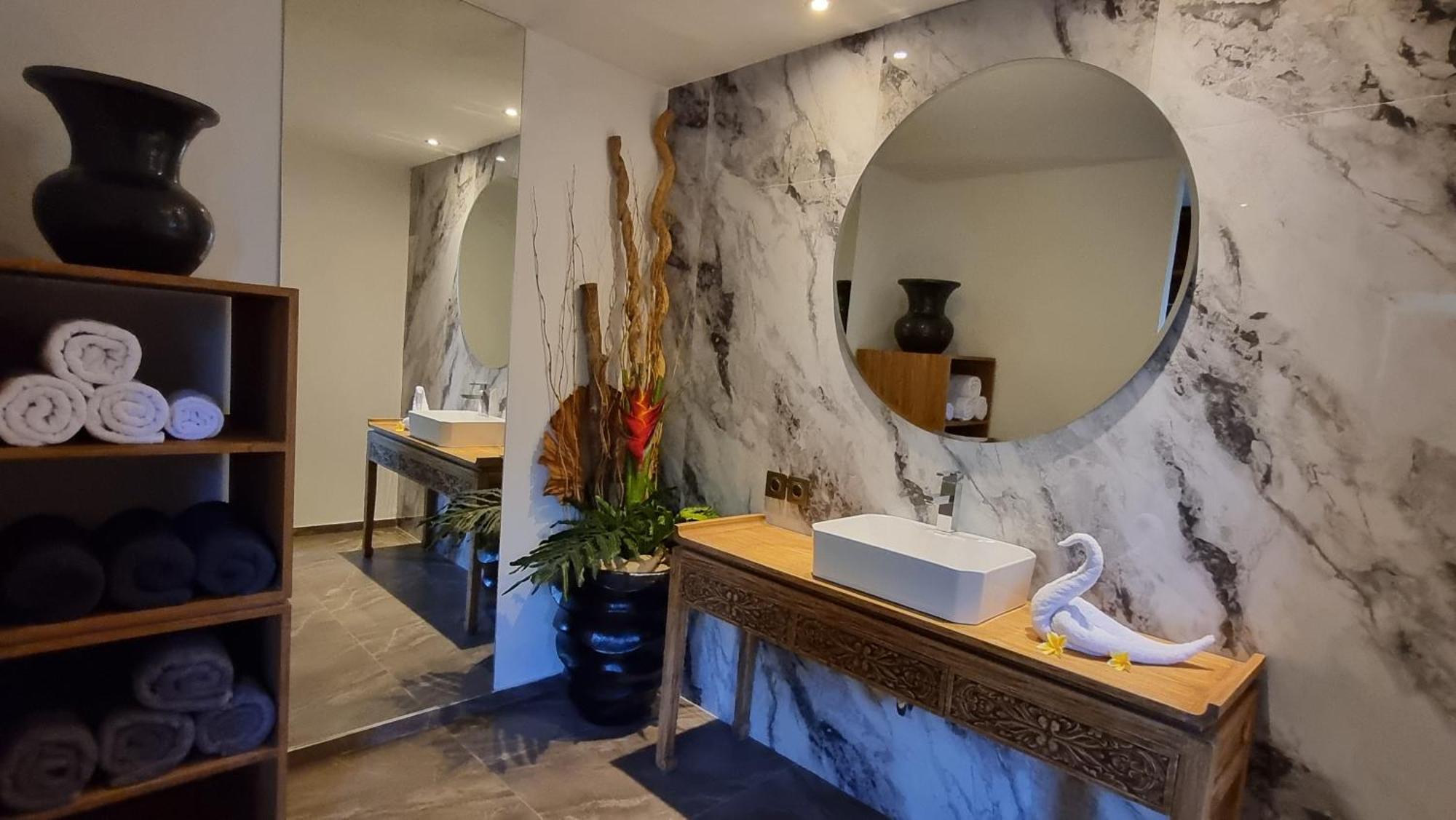 Loba Villa *
